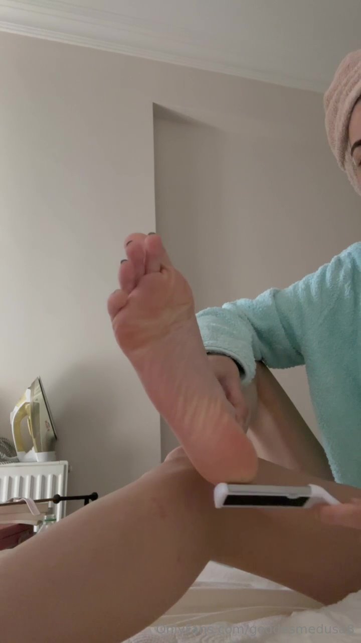 Eat my foot dust