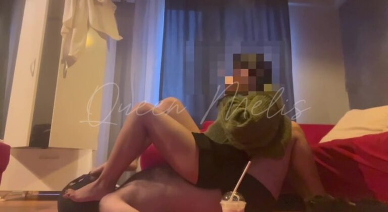 Küçük kölemin üstünde ne istersem uyguladım